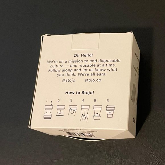 stojo Collapsible Cup with 4 reusable Straws, Brand New in Box, 12 oz - Picture 4 of 5